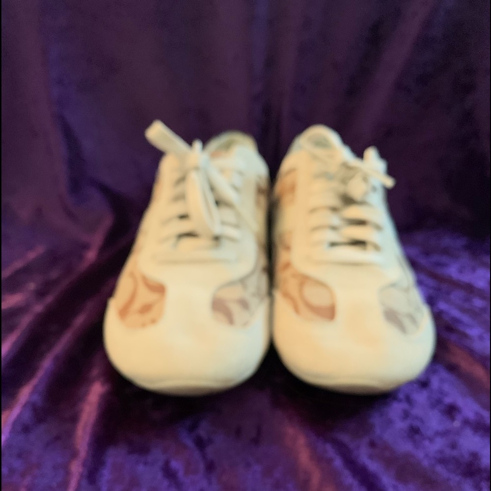 Coach tennis shoes size 10